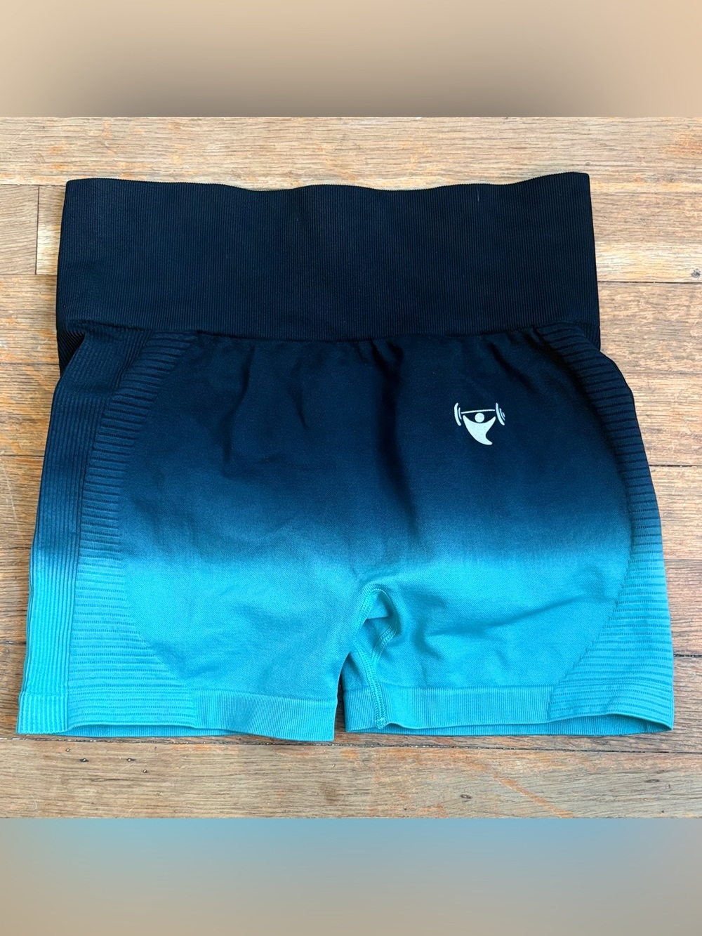 PWG Power Gym Store Aqua Ombre Flex Scrunch Shorts ~ sz Medium